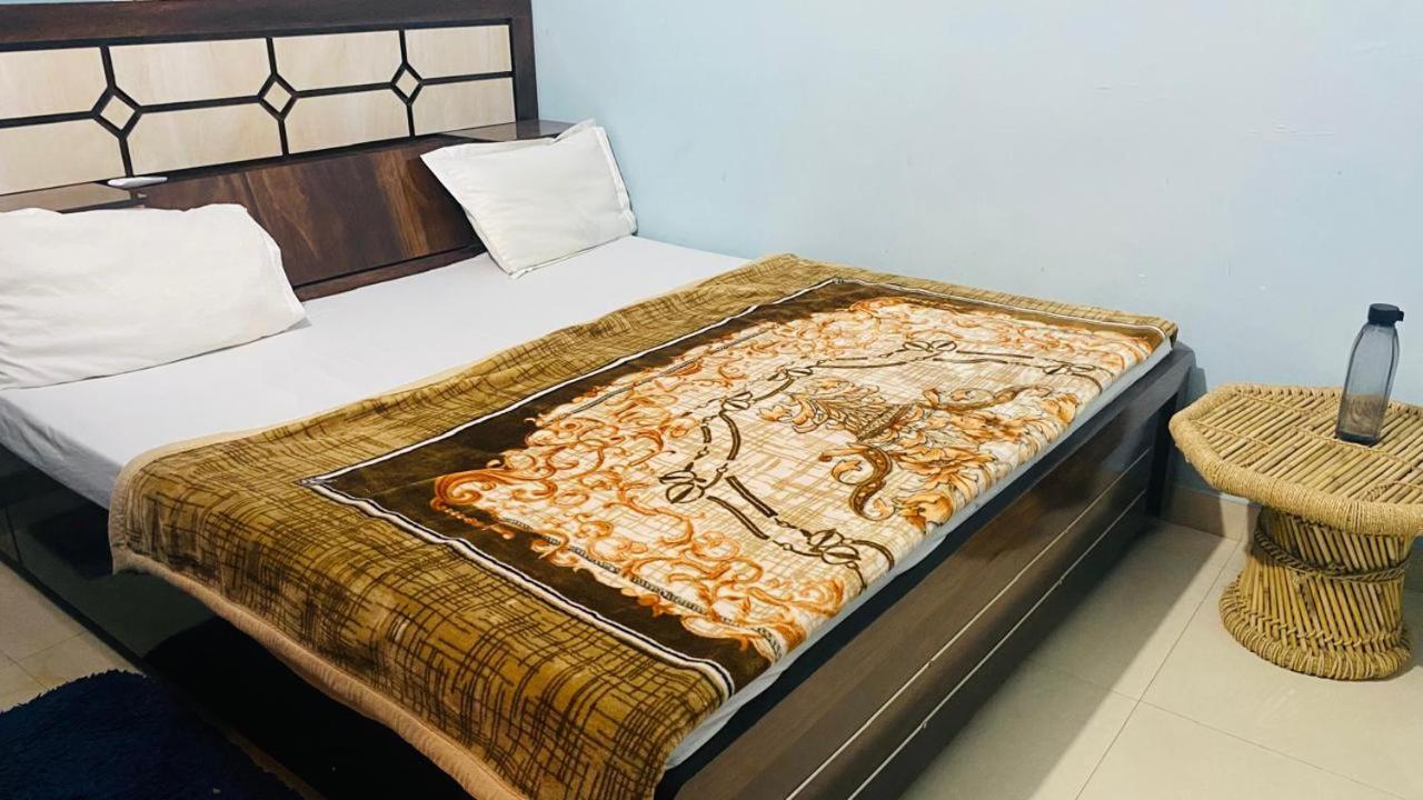 Ram Paying Guest House & Hostel Near By Krishna Janmabhoomi Mathura Bagian luar foto