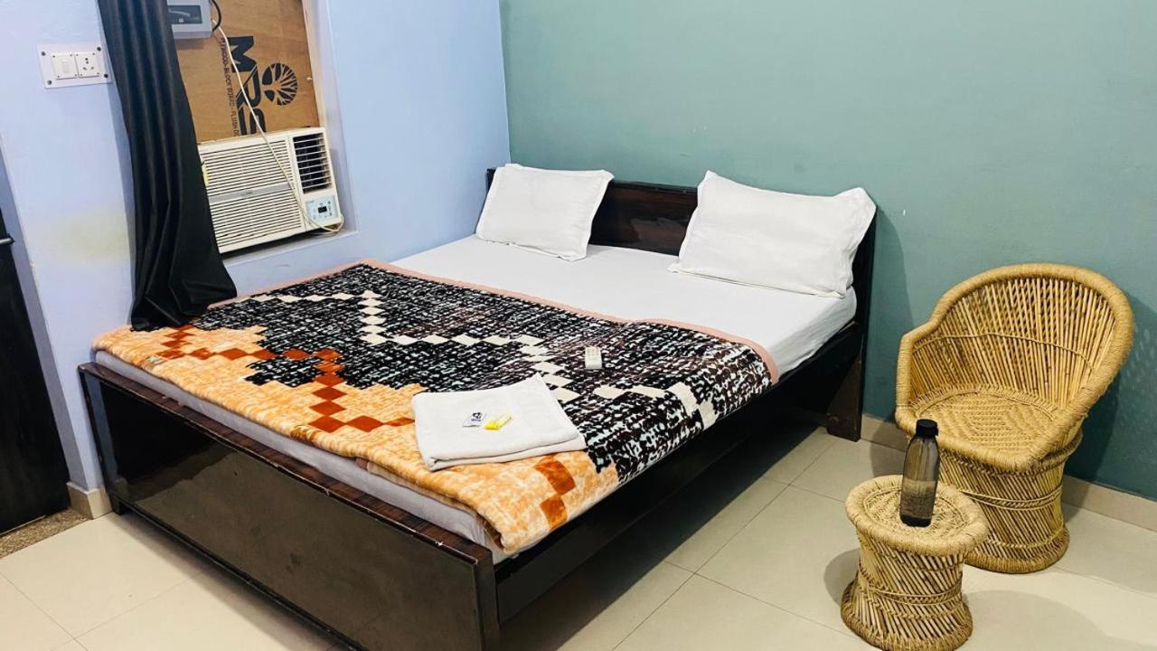 Ram Paying Guest House & Hostel Near By Krishna Janmabhoomi Mathura Bagian luar foto